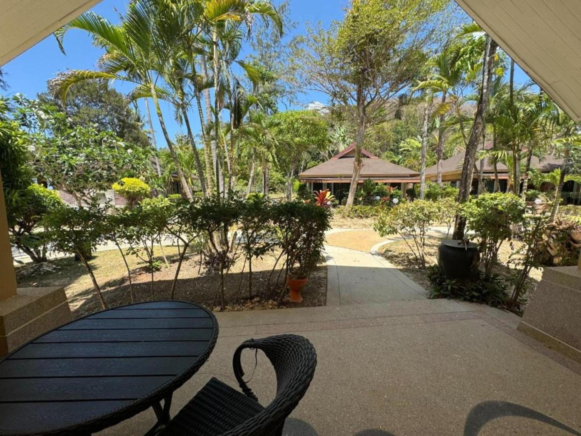Beach Bungalow At Lanta Resort Ko Lanta Exterior foto